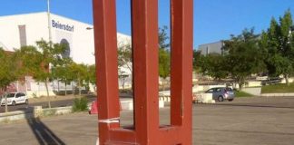 El pilar del accidente del Ferial está inclinado y ¡no lo quitan! pilar inclinado