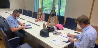 El Ayuntamiento firma un convenio con Livall Europe, para el fomento de la movilidad sostenible y la seguridad vial de Tres Cantos