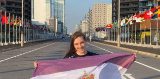 La bandera de Tres Cantos, en Tokio. Sara Revuelta nos cuenta cómo es la vida en la Villa Olímpica