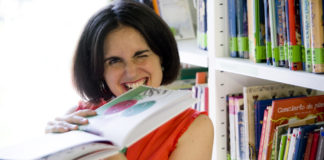 ANULADA La hora de los cuentos de esta tarde en la #BIbliotecaFCM. La hora de los cuentos: Cuentos bombáticos