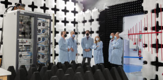 El alcalde visita la empresa de servicios de ingeniería para el sector aeroespacial Alter Technology