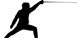 Competición de esgrima en silla de ruedas