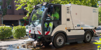 Nueva máquina decapadora «DE GASOIL» en el ayuntamiento de Tres Cantos