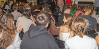 Los alumnos de Educación Secundaria se incorporan a las aulas en los cuatros centros sostenidos con fondos municipales, junto a los otros cinco centros no públicos.