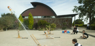 Taller de cohetería y lanzamientos