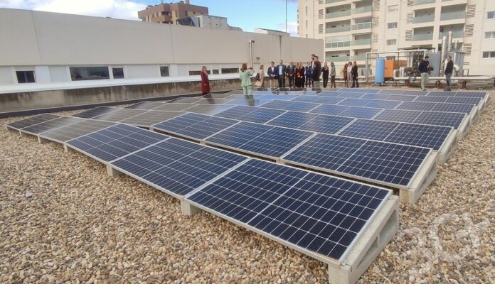 Placas fotovoltaicas en el Humanitas: Tres Cantos empieza a reducir la dependencia energética contaminante