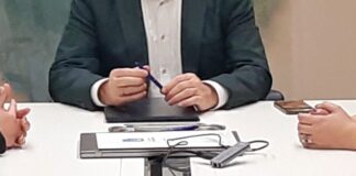 El Ayuntamiento renueva el servicio privado de asesoría sociosanitaria para suplir algo la crisis de la sanidad pública