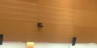 El último pleno municipal del año 2022 «declara por unanimidad zona de protección acústica especial el entorno de Latores III»