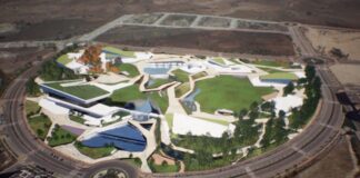 Incumplen el proyecto Paraninfo del mandato 2019-2023 y dicen que empiezan dos meses antes de las elecciones