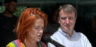 Parte de la Corporación municipal de Tres Cantos en el Día del Orgullo leen una declaración no institucional