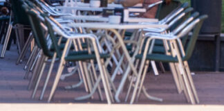 48 de las 80 ‘Terrazas de Verano’ de Tres Cantos abren en agosto. Lógico, Tres Cantos está vacío. La mitad de las 70 ‘Terrazas de Verano’ de Tres Cantos siguen
