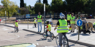 Parque de Seguridad Vial: los domingos, los más pequeños aprenden a circular.