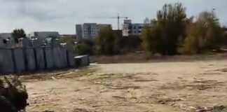 4 años después de promesas del Ayuntamiento de Tres Cantos ocupan un solar con restos hasta que haya planta de compostaje