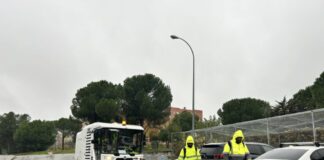 Gracias a las quejas vecinales se refuerzan los equipos de limpieza del Ayuntamiento de Tres Cantos para la campaña de recogida de la hoja