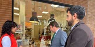 Campaña reciclada del Servicio de recogida municipal, puerta a puerta de papel y cartón