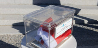 Tercera piedra inaugural en el Paraninfo: la biblioteca municipal Concha Espina