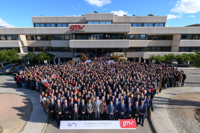 S.M. el Rey preside el acto de conmemoración del 40º aniversario de GMV en el sector espacial en Tres Cantos