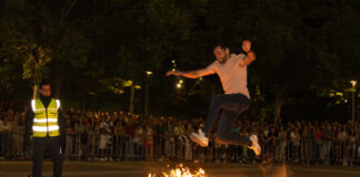 Hoguera de San Juan, en honor al patrón de Tres Cantos