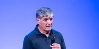 Toni Nadal inaugura las charlas motivacionales por 9000€ + IVA