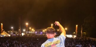 Los tricantinos ensordecidos por el ‘Ola Septiembre 2025’ hasta las 4 de la madrugada