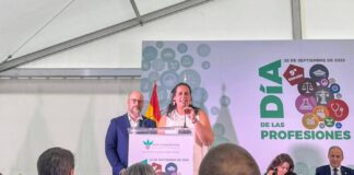 La pareja de Tricantinos Daniel y Lola, premiados por su compromiso social