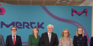 El presidente alemán visita la planta biotecnológica de Merck en Tres Cantos
