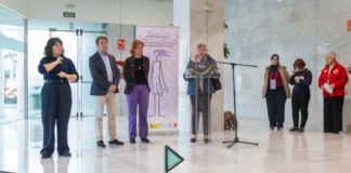 Políticos de Medio Tres Cantos conmemoran el Día Internacional de las Mujeres por su cuenta