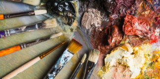 Exposición Colectiva de Artistas Tricantinos, de diferentes disciplinas con casi 60 autores locales