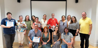 Alumnos del programa ‘Así Mejor’ reciben diplomas de fin de curso, por su esfuerzo y superación